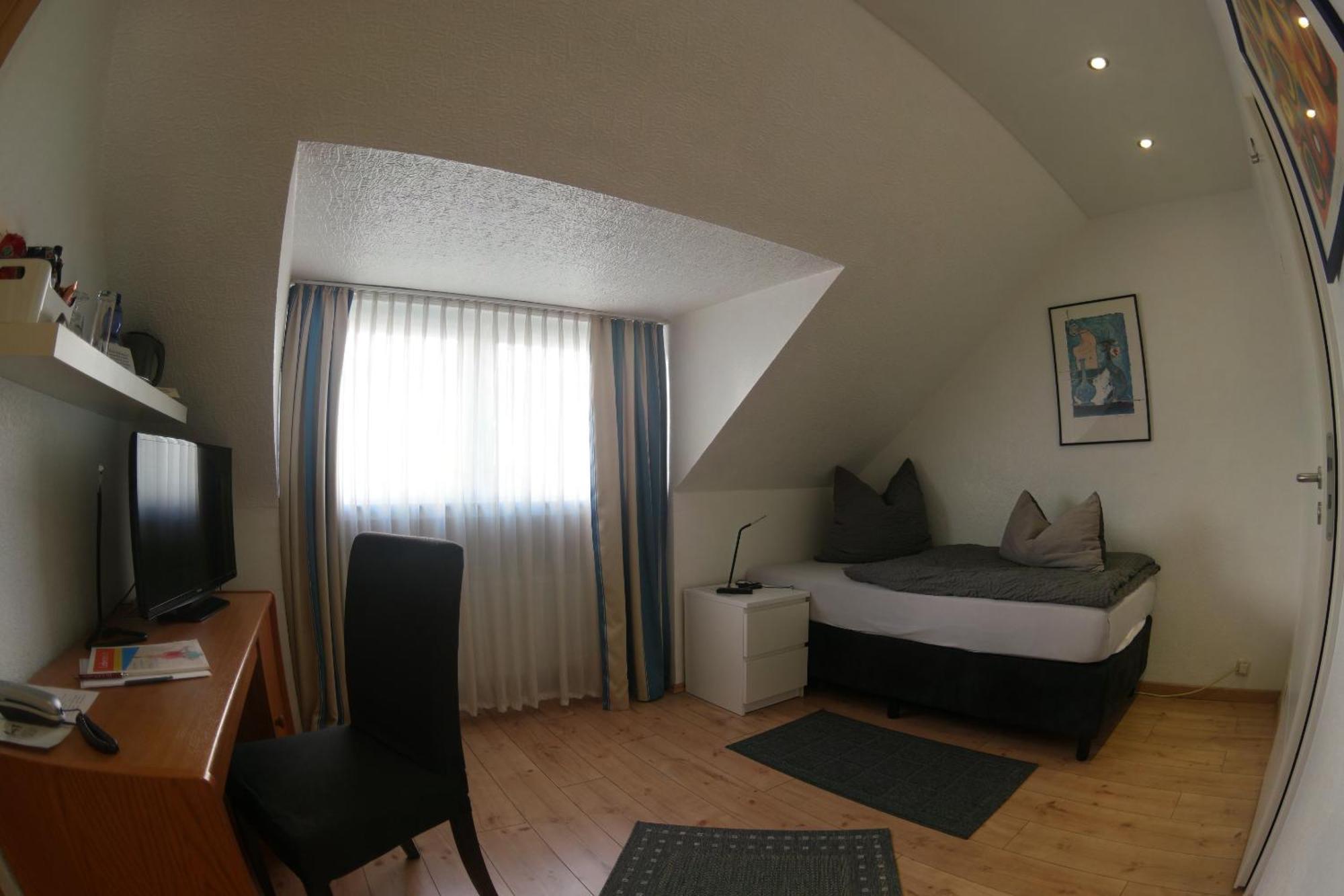 Hotel Merlin Garni Colónia Quarto foto